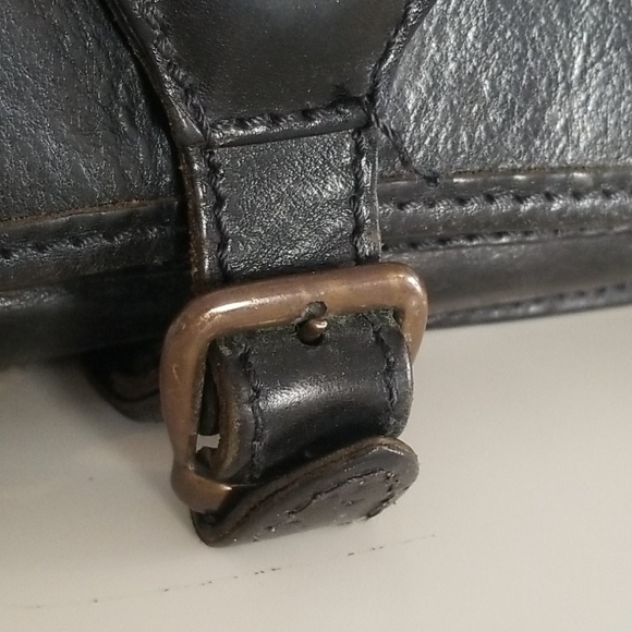 Vintage black leather attache - Picture 2 of 10